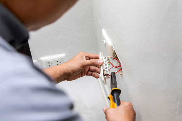 Best Electrical Contractors for Businesses  in Mobridge, SD